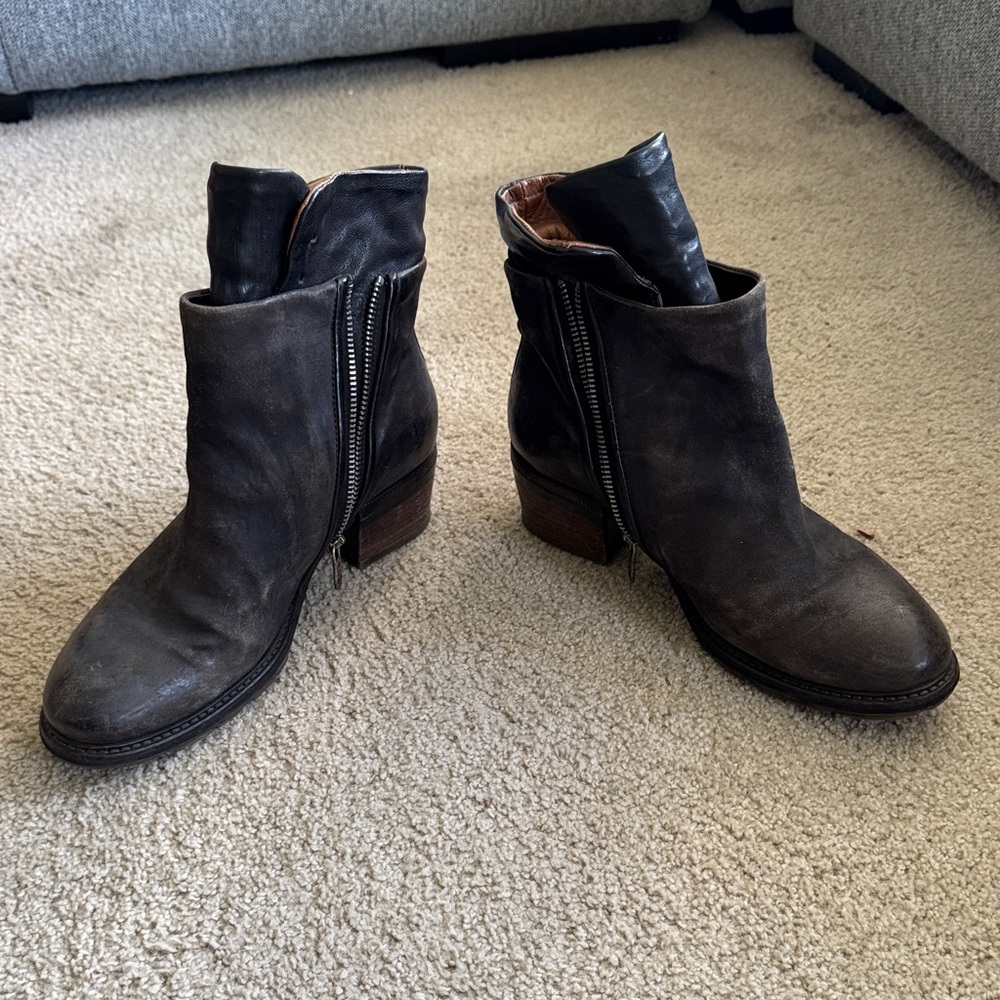 AS 98 size 40 ankle boots